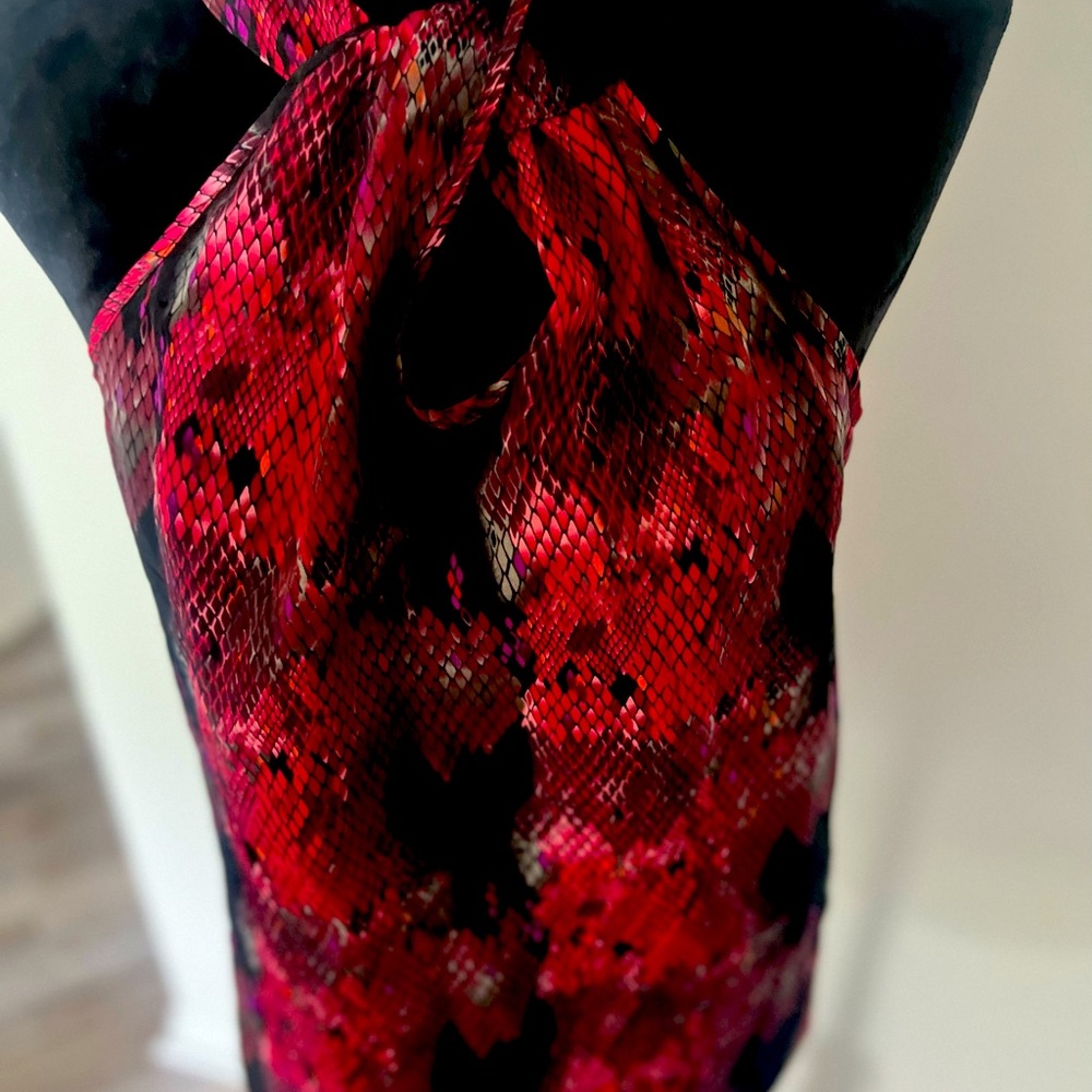 The Limited Snakeskin Print sleeveless blouse SILK!